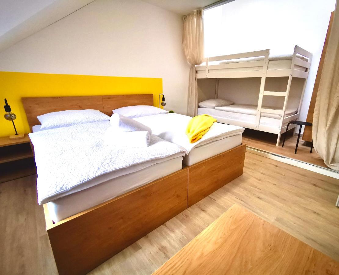 Rainbow House Rooms Марібор Екстер'єр фото